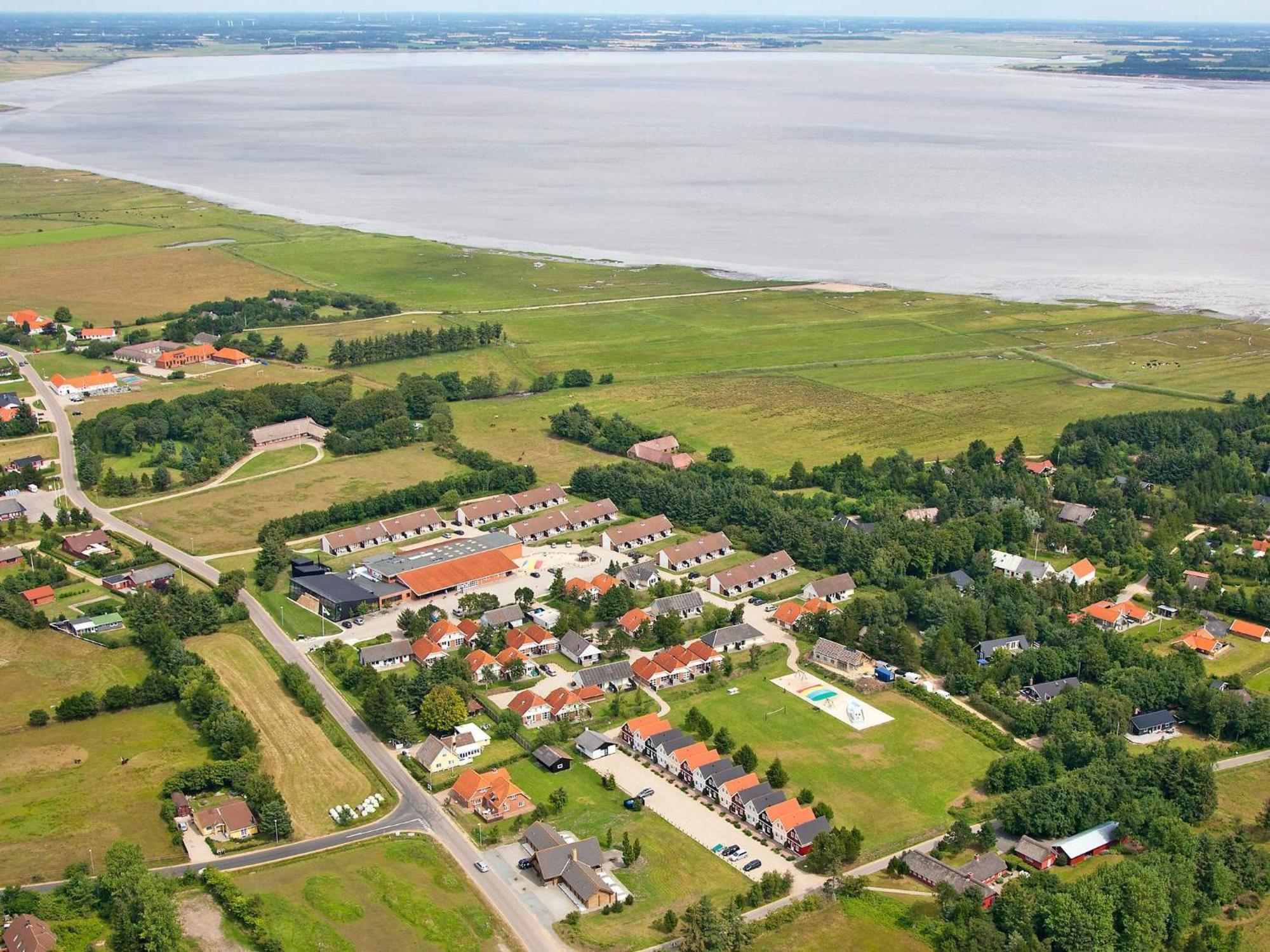 6 Person Holiday Home On A Holiday Park In Bl Vand Blåvand Zewnętrze zdjęcie