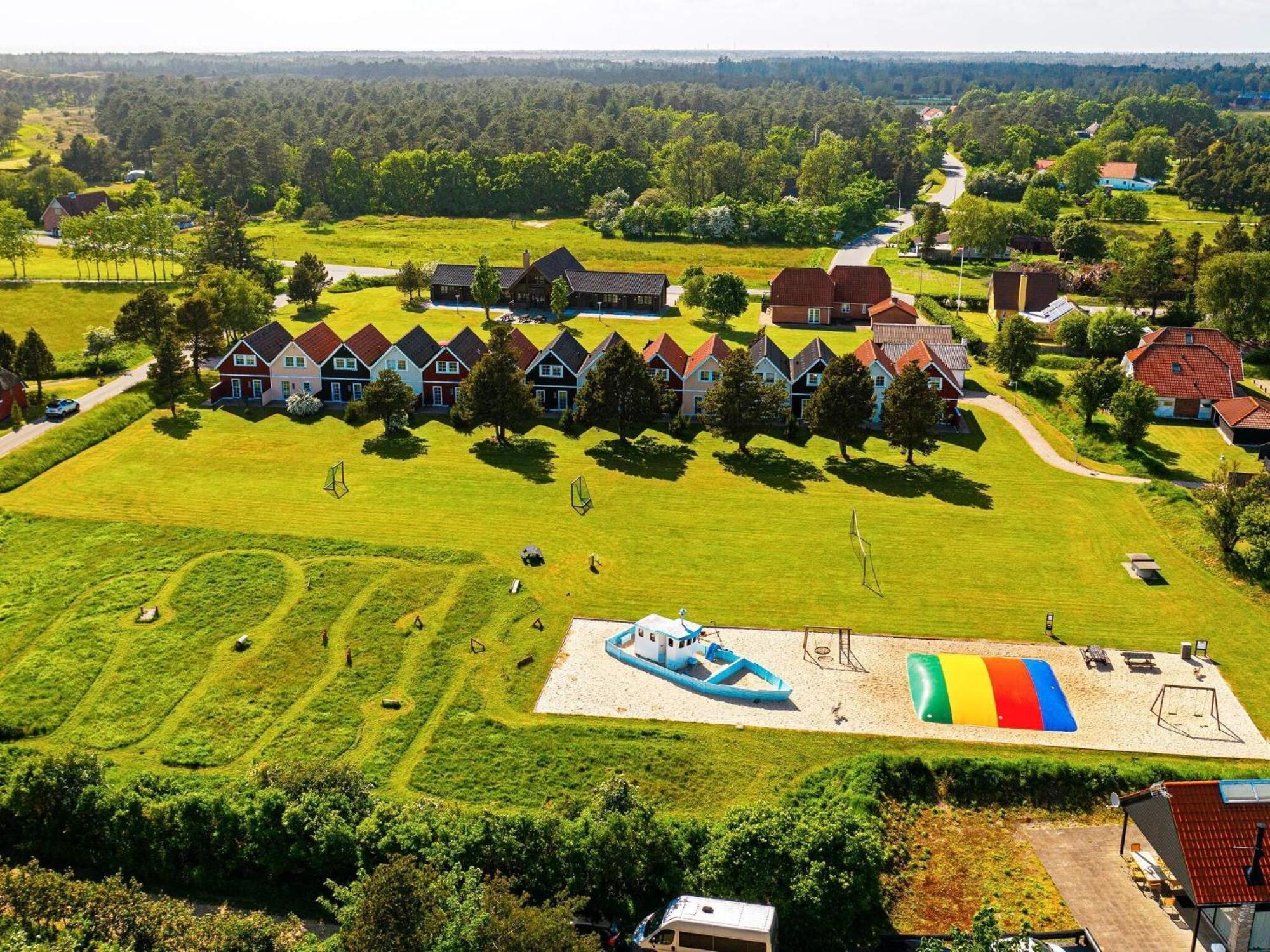 6 Person Holiday Home On A Holiday Park In Bl Vand Blåvand Zewnętrze zdjęcie